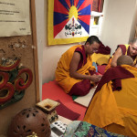 istituto samantabhadra-roma-aref international onlus-reportage-roma incontra il tibet-tibet-lobsang dargay-mandala-cerimonia