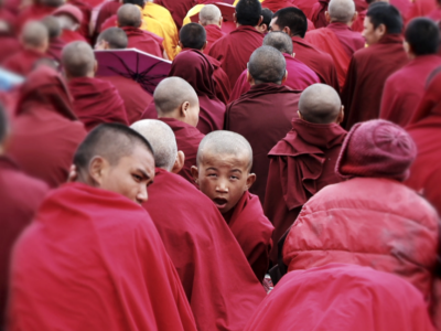 monaci tibetani-monaco tibetano-aref international onlus-monastero di Sera-Lhasa Tibet-Tibet-monaci tibetani Lhasa