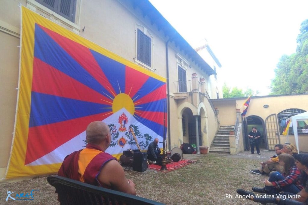 storia e significato della bandiera del tibet